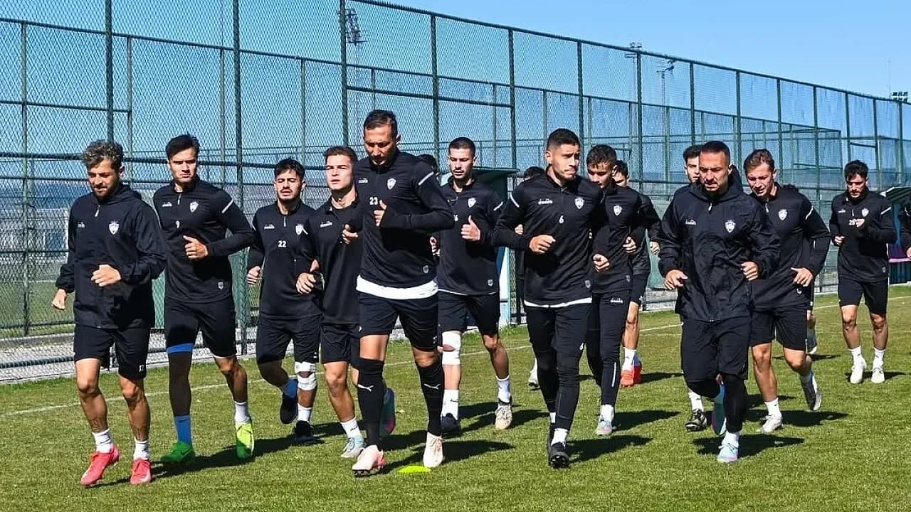 Bölgesel Amatör Lig’de Kritik Viraj: 1923 Afyonkarahisarspor, Keçiborlu Deplasmanında "Tamam mı Devam mı" Diyecek