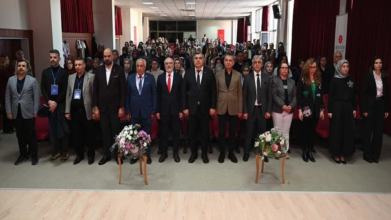 Eğitimde Şiddete Karşı Yeni Çözüm: Afyonkarahisar'da "Akran Nezaketi" Zirvesi