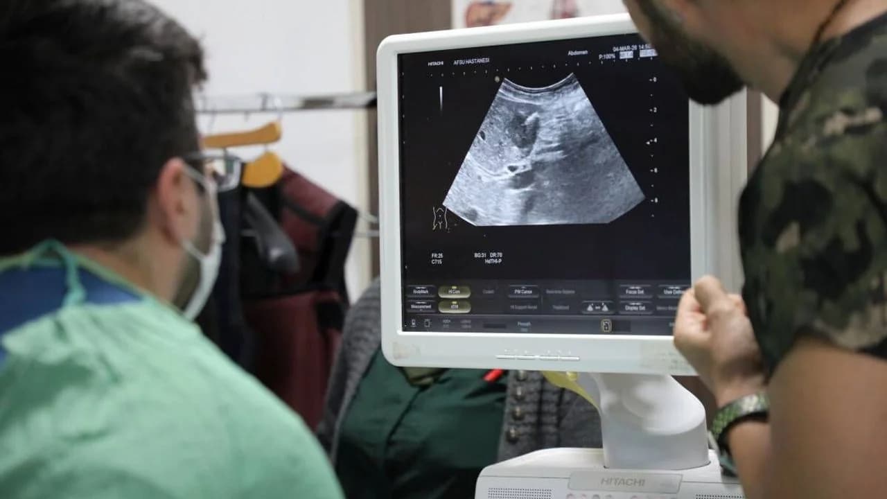AFSÜ'de Neştersiz Dönem: Zorlu Hastalıklar İğne Deliğinden Tedavi Ediliyor