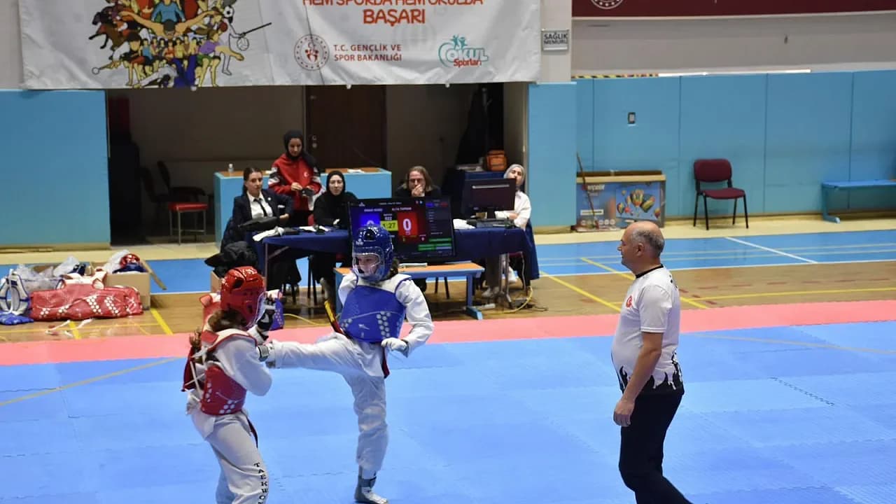 Afyonkarahisarlı Tekvandocuların Alanya Vizesi: İl Seçmeleri Sonuçlandı