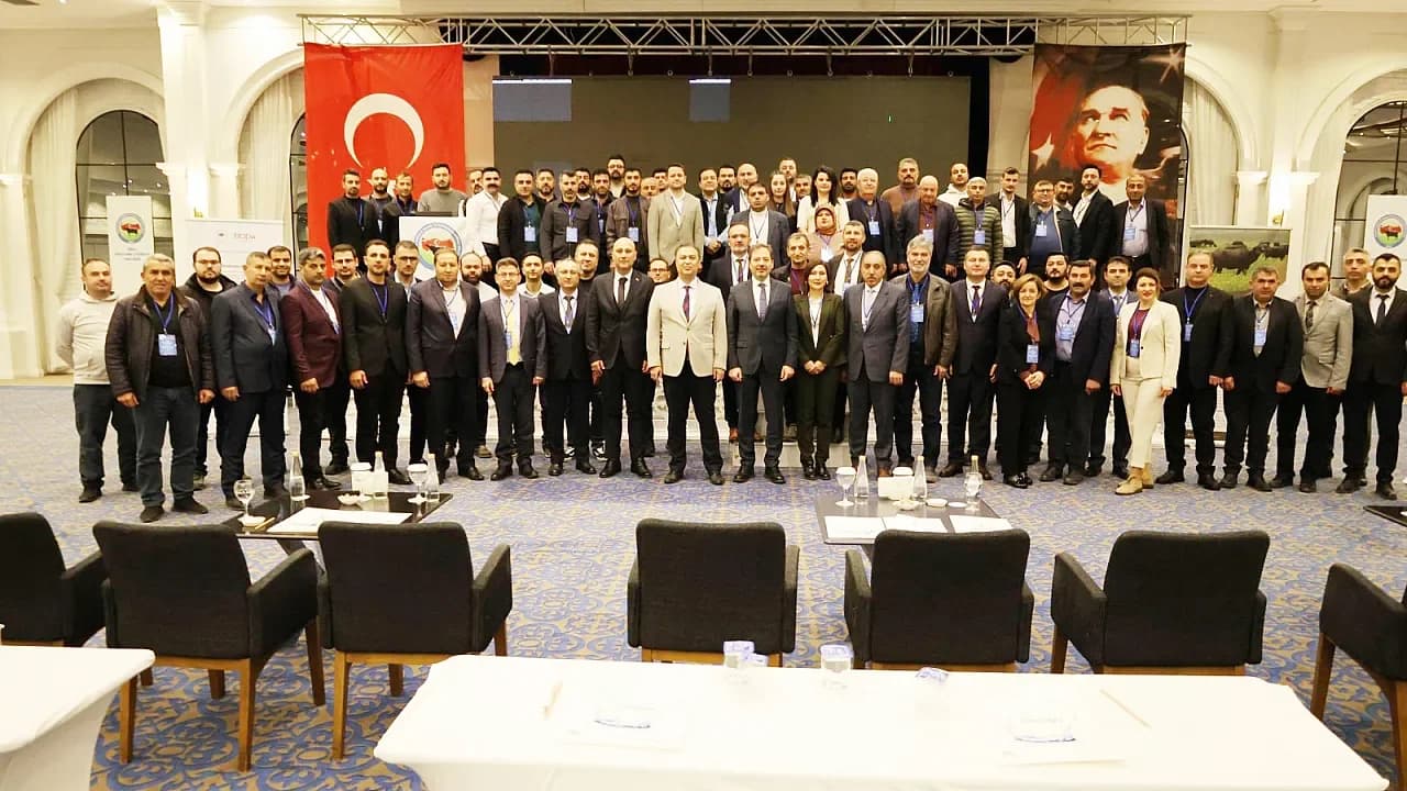 Afyonkarahisar’da Manda Yetiştiriciliğinin Geleceği Masaya Yatırıldı: Bilimsel Islah ile Yüksek Verim Hedefi