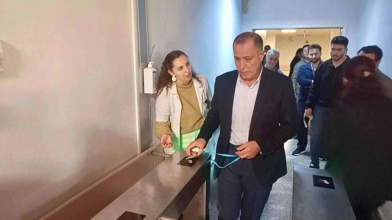 Afyonkarahisar Devlet Hastanesi’nde Dijital Dönüşüm: Kartlı Sistem Devreye Girdi