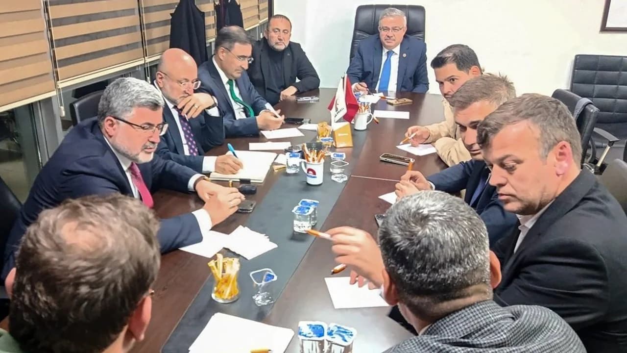 Afyonkarahisar'ın Enerji Altyapısı İçin Kritik Zirve: 2026 Yatırımları Masaya Yatırıldı
