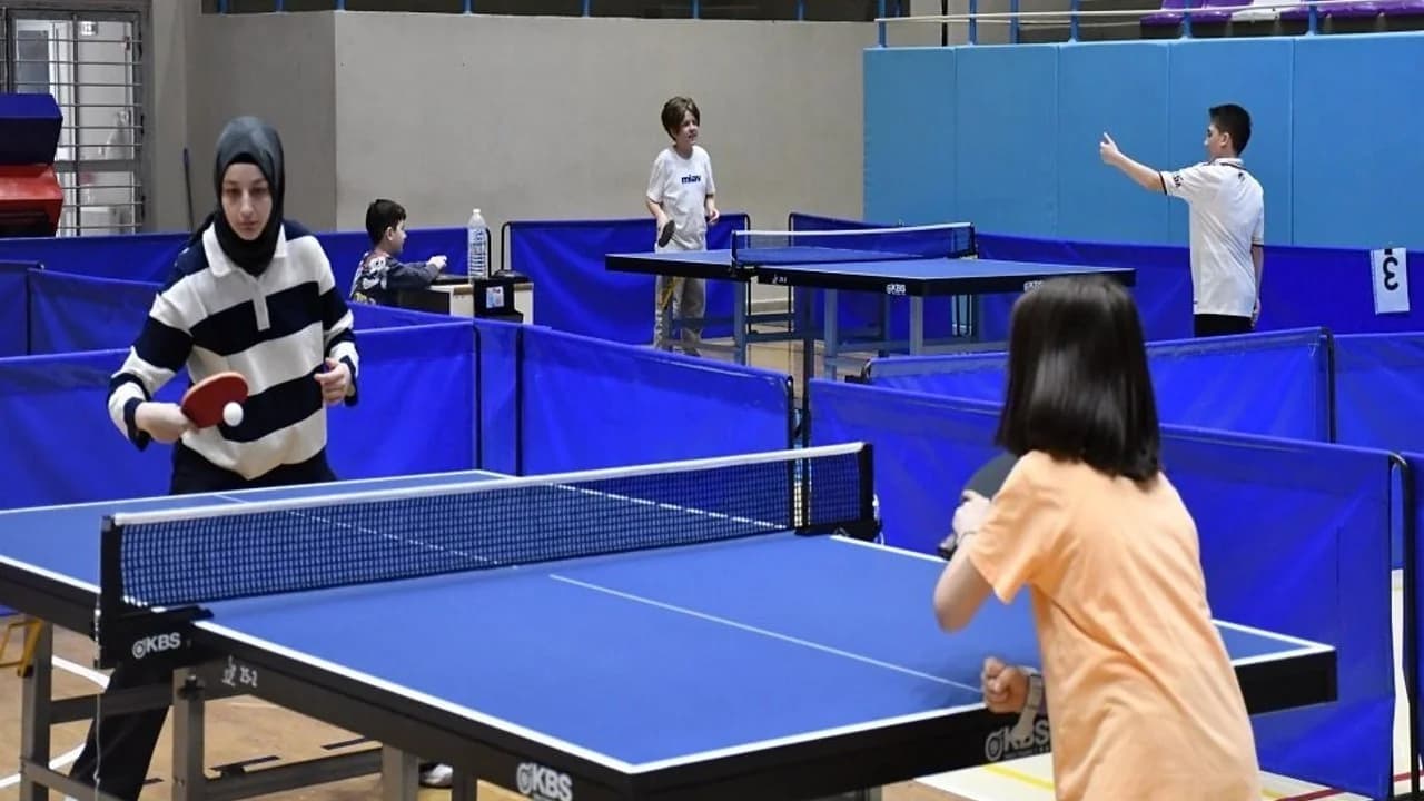 Afyonkarahisar'da Dünya Masa Tenisi Haftası Müsabakaları Şampiyonları Belli Oldu