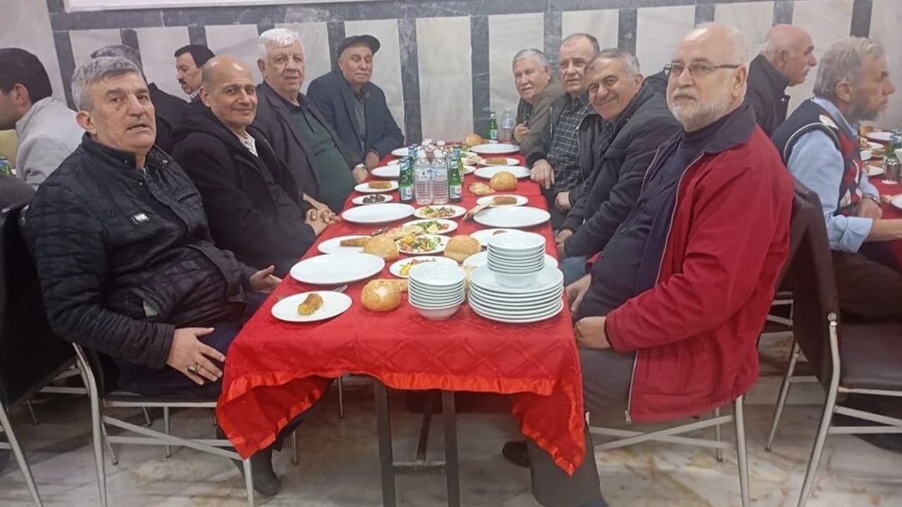 Afyonkarahisar Futbolunun Emektarları İftar Sofrasında Hasret Giderdi