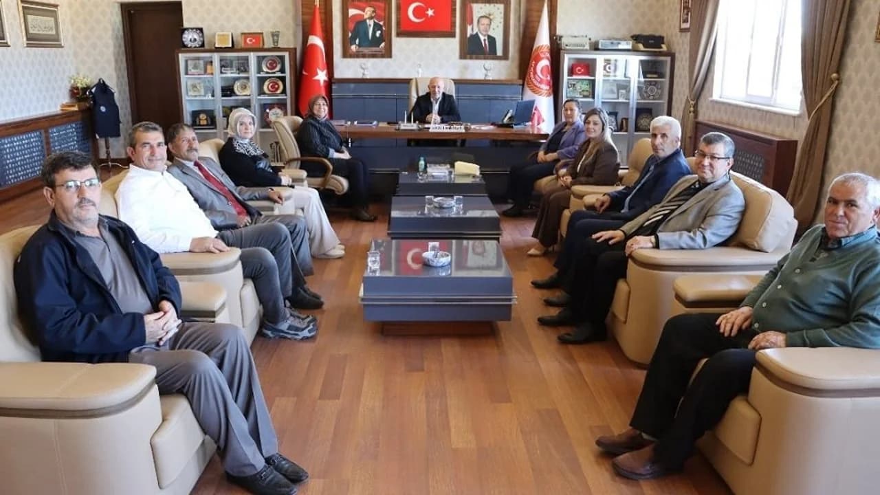 Afyonkarahisar İl Genel Meclisi'nde Muhtarlardan Ziyaret Trafiği