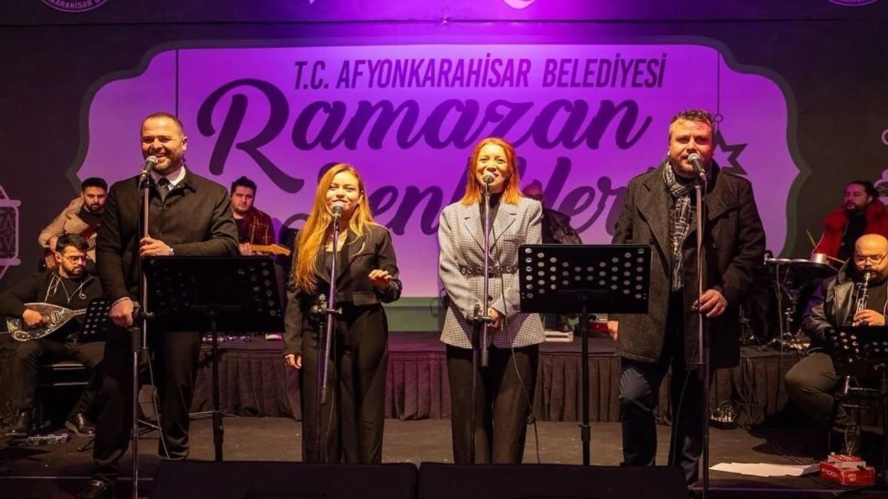 Afyonkarahisar'da Bir Aylık Ramazan Maratonu Görkemli Bir Konserle Tamamlandı