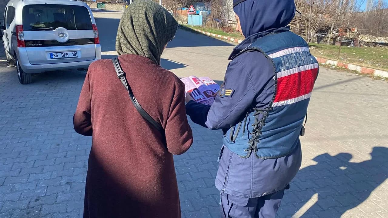 Jandarma’dan Salar’da Şiddetle Mücadele Mesaisi: 83 Vatandaşa KADES Eğitimi