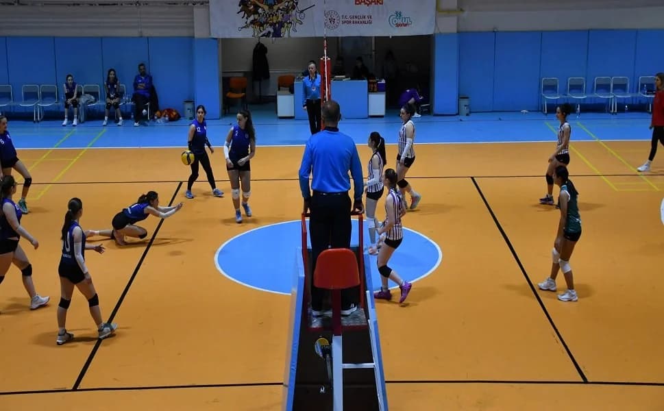 Afyonkarahisar’da Yıldız Kızlar Voleybol Şampiyonu Belli Oldu