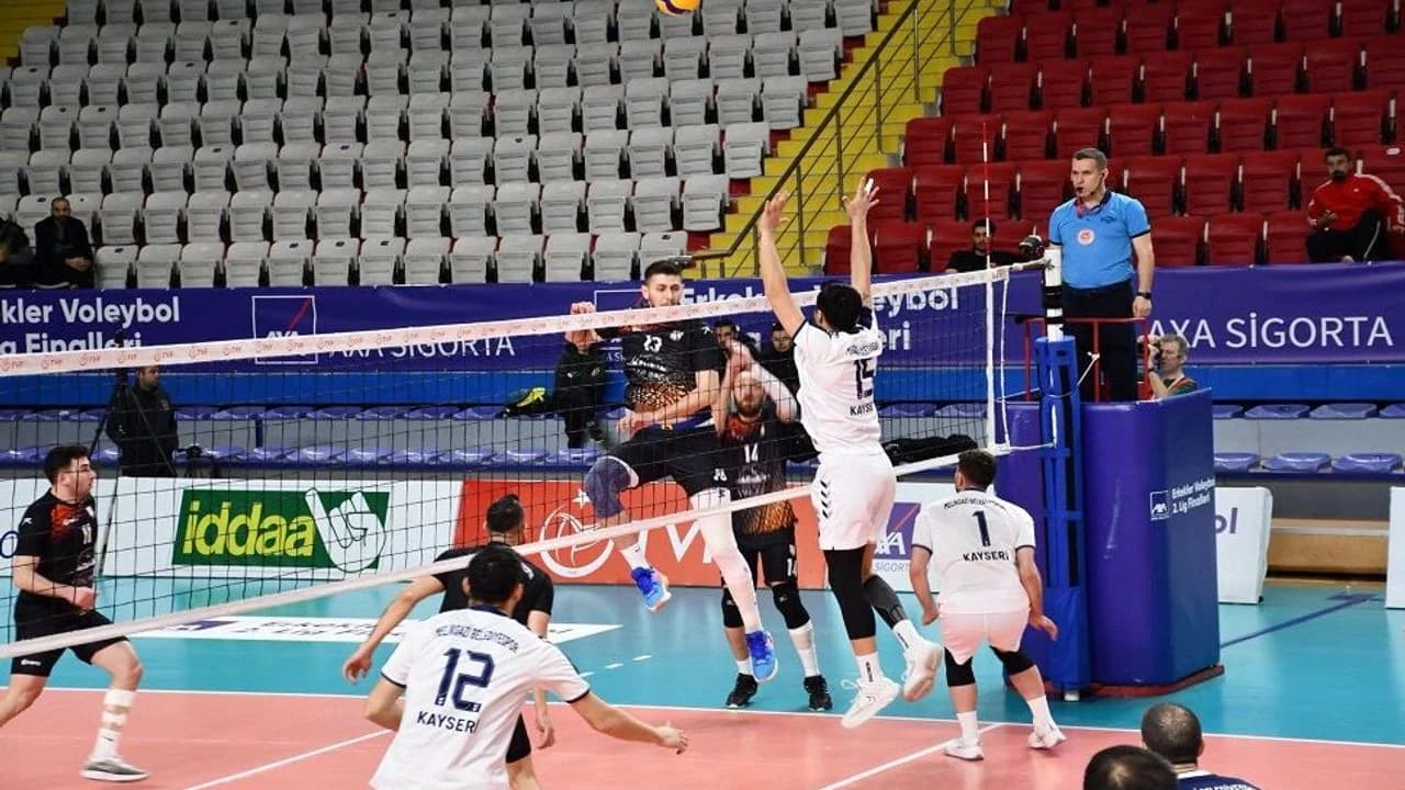 Afyonkarahisar'da Yeni Voleybol Hakemleri İçin Eğitim Süreci Başlıyor
