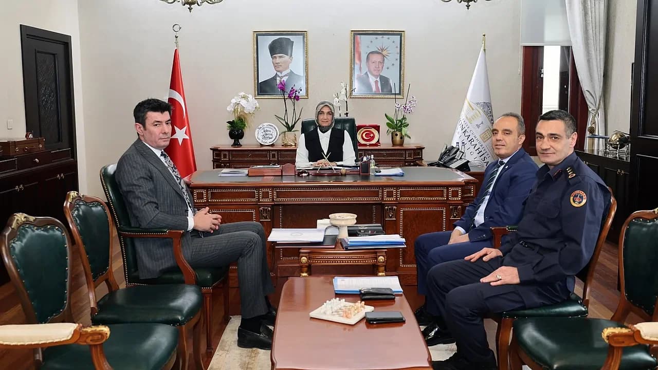 Afyonkarahisar’da Üst Düzey Güvenlik Zirvesi: Vali Yiğitbaşı Kurmaylarıyla Buluştu