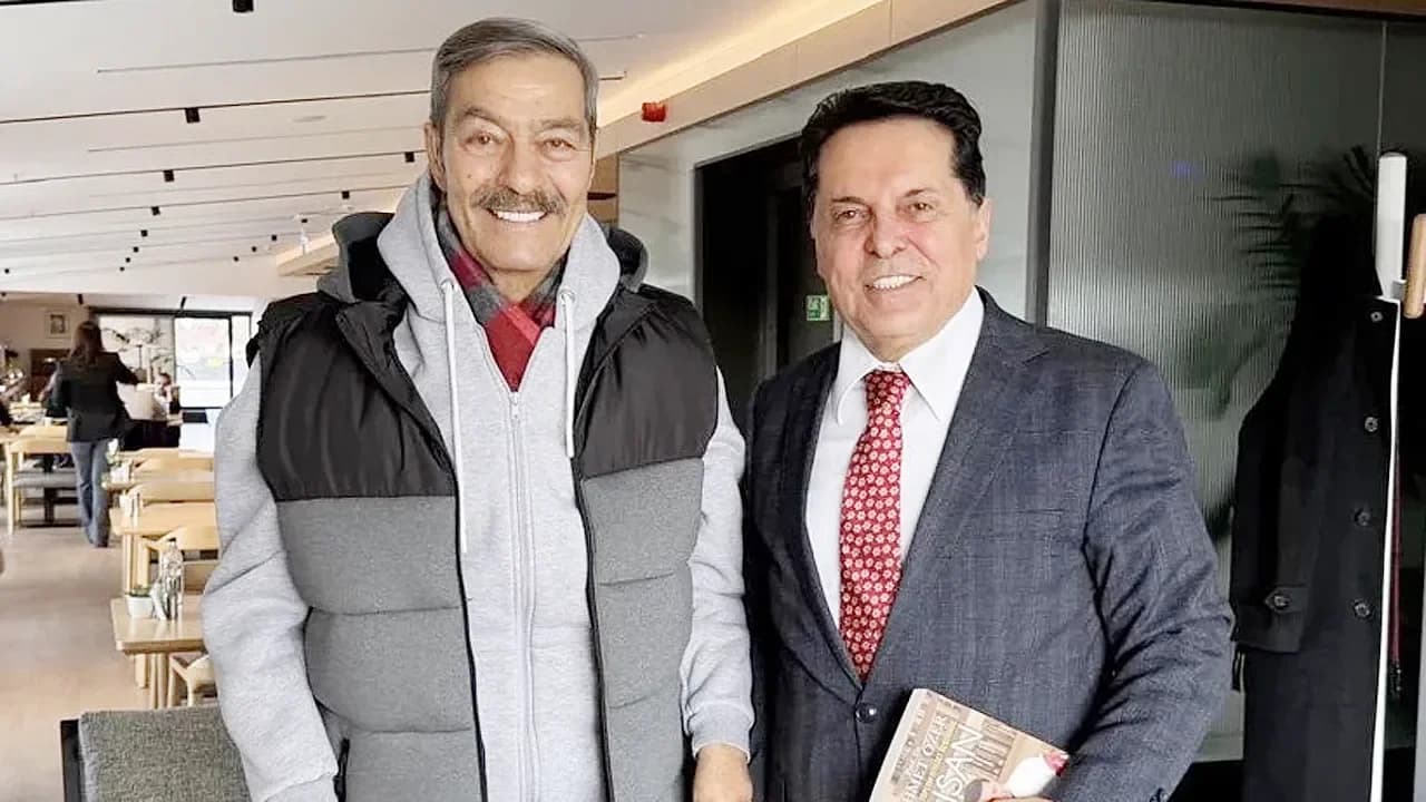 Görevden Uzaklaştırılan Ahmet Özer'den Kadir İnanır'a 'Geçmiş Olsun' Ziyareti