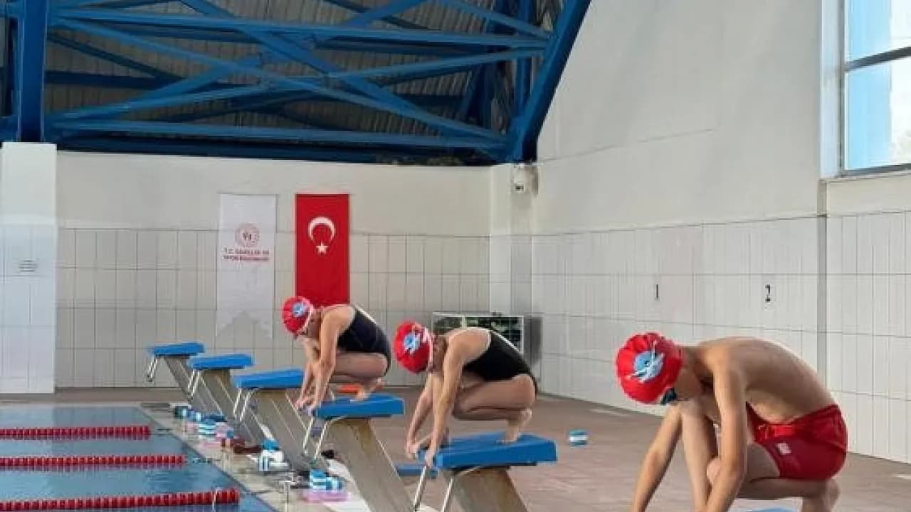 Bilecik’te Geleceğin Yüzücüleri Bahçelievler’de Yetişiyor: Eğitimler Hız Kesmedi