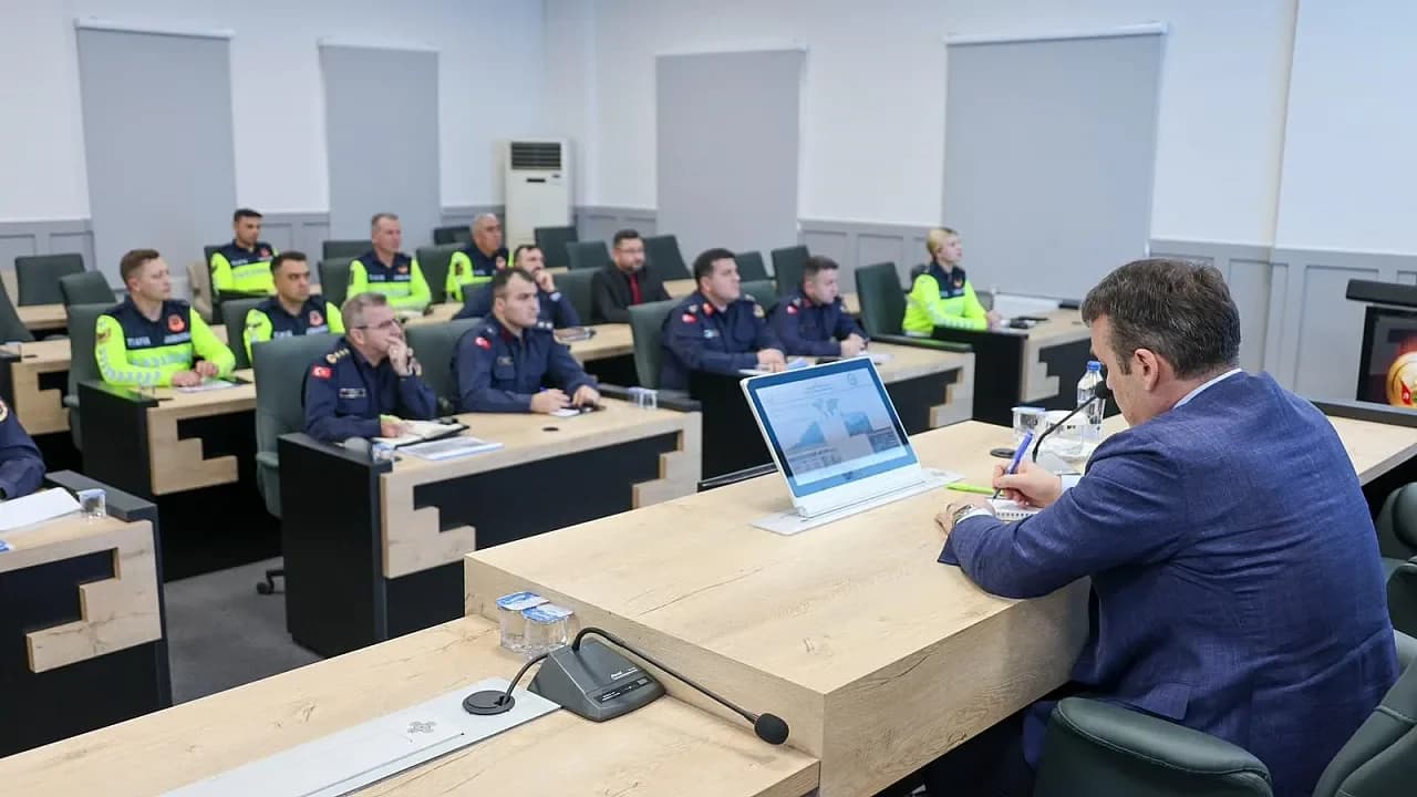 Bilecik'te Riskli Güzergâhlar İçin Yeni Eylem Planı: Trafik Koordinasyon Toplantısı Tamamlandı