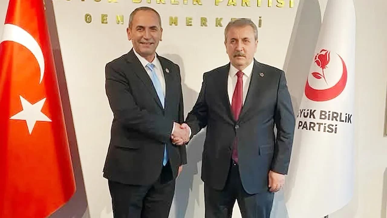 BBP’li Adsız’dan Maaş Zammı Çıkışı: “Emekli Maaşı Buharlaştı, Alt Sınır 30 Bin TL Olmalı”