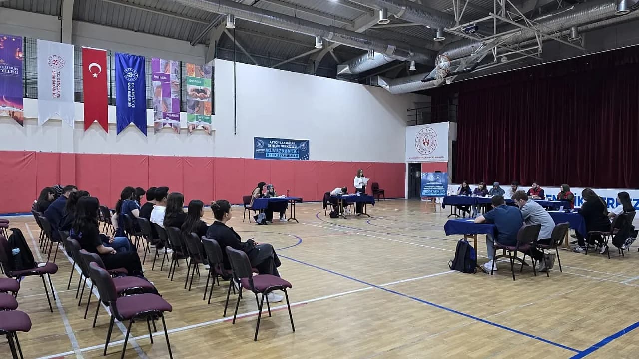 Afyonkarahisar’da Söz Gençlerde: Münazara Ligi İl Finali Başvuruları Başladı