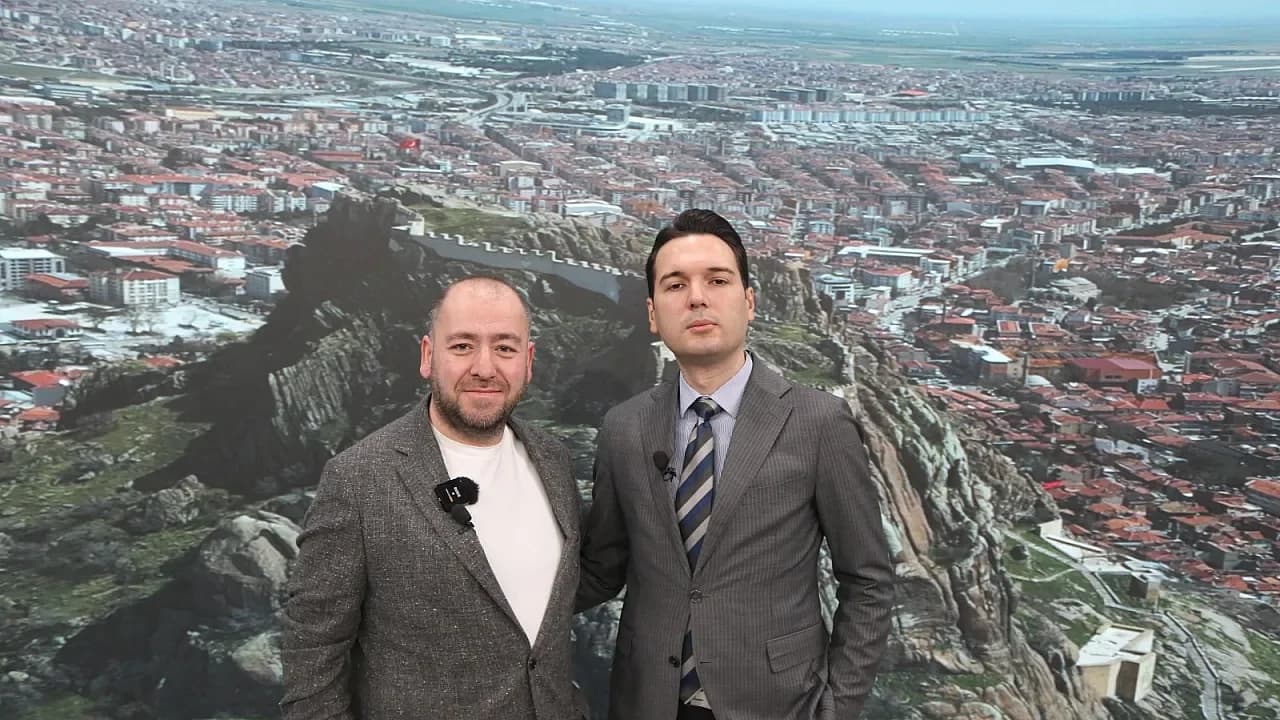 Afyonkarahisar Kahveciler ve Emlakçılar Odası’nda Seçim Heyecanı: Nizamoğlu Projelerini Duyurdu