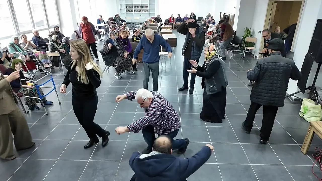 Eskişehir’de Vefa Dolu Buluşma: Huzurevi Sakinleri Müzikle Moral Depoladı