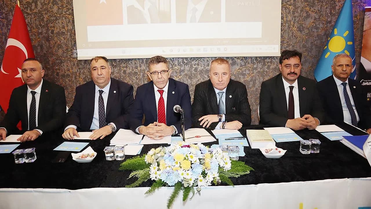 İYİ Parti Kurmaylarından Afyonkarahisar Çıkarması: Teşkilat Masaya Yatırıldı