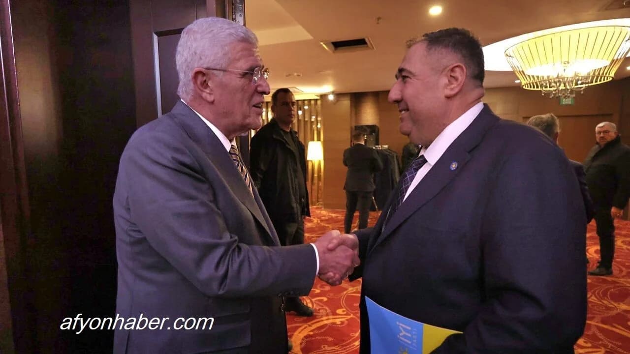 İYİ Parti’den Gövde Gösterisi: Dervişoğlu ve 81 İl Başkanı İftar Sofrasında Buluştu