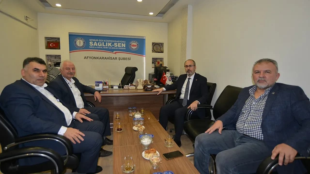 Afyonkarahisar’da Sağlık Zirvesi: Müdür Öztürk ve Sağlık-Sen Yönetimi Bir Araya Geldi
