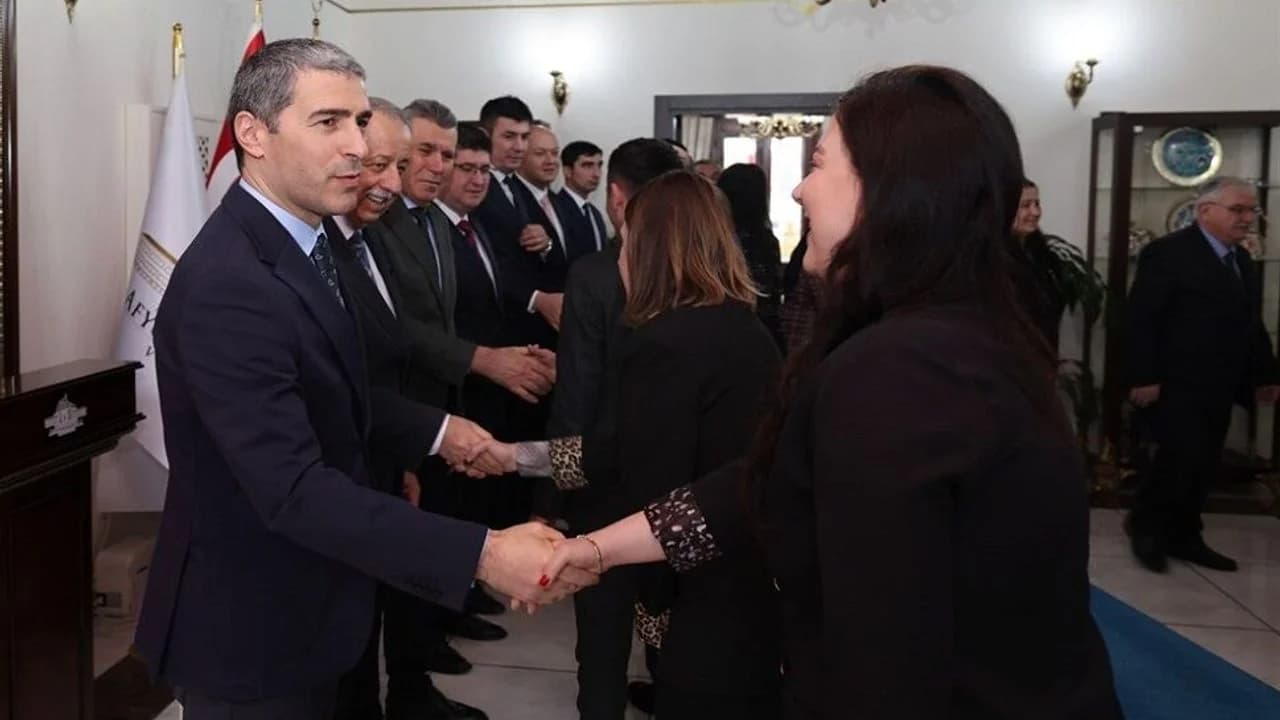 Vali Naci Aktaş'tan Personelle Bayramlaşma Mesaisi