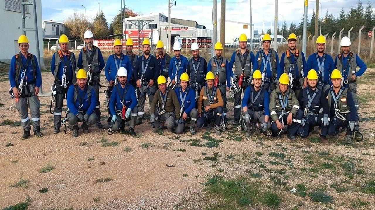 Ramazan Bayramı'nda Afyonkarahisar'a Kesintisiz Enerji: OEDAŞ 275 Personelle Teyakkuzda