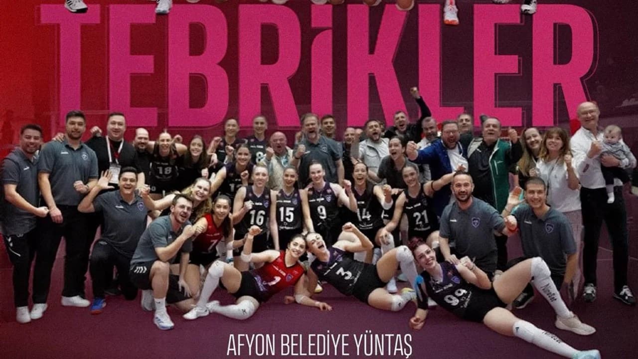 CHP Lideri Özgür Özel'den Sultanlar Ligi'ne Yükselen Afyon Belediye Yüntaş'a Tebrik