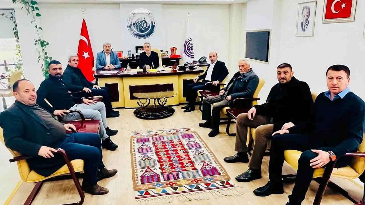 ESOB’da Seçim Mesaisi: Başkan Üstün Adaylarla Bir Araya Geldi