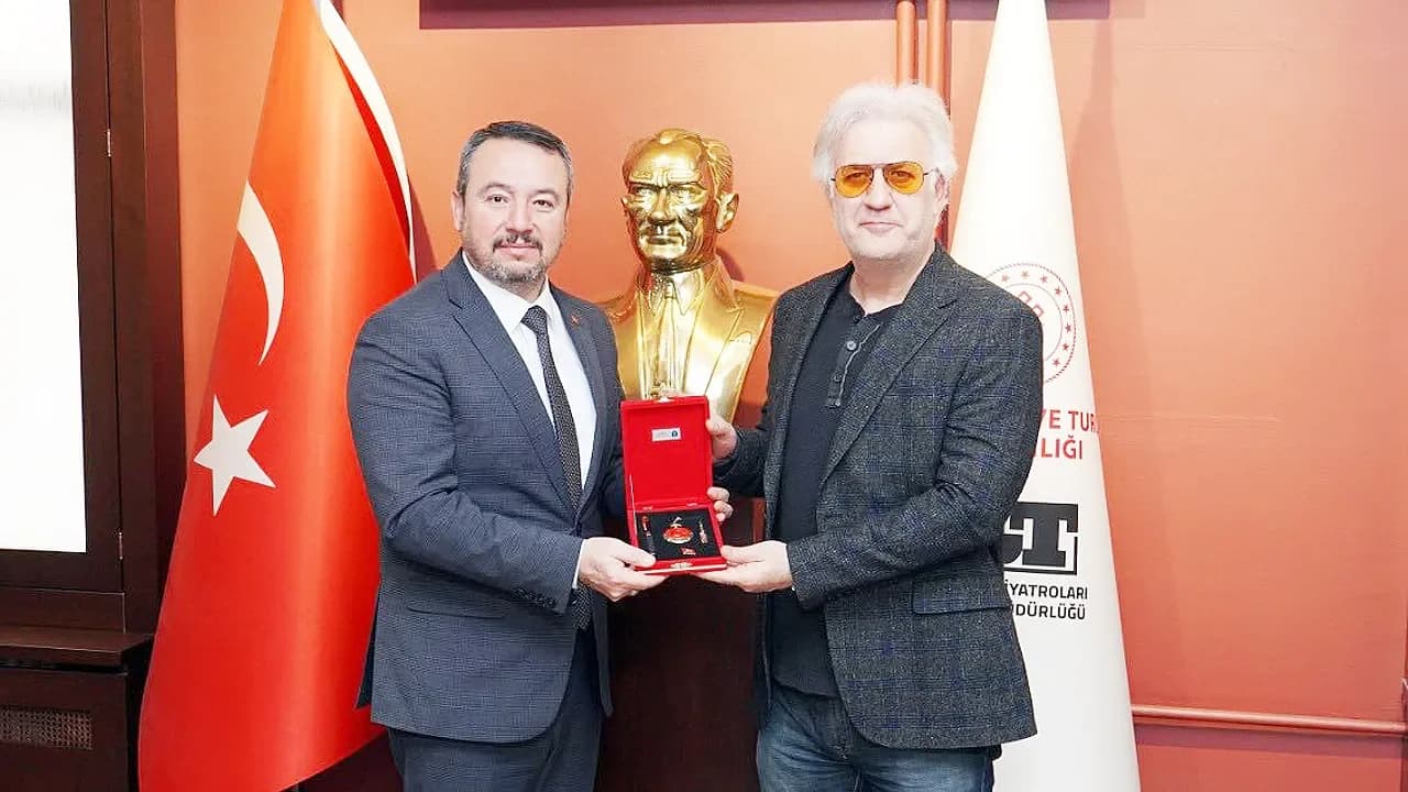 Devlet Tiyatroları ve Kütüphaneler Genel Müdürlüğü'nden Sandıklı Zirvesi