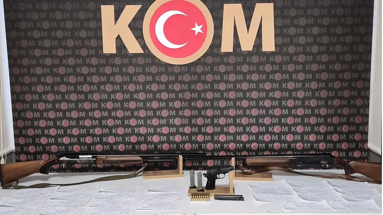Afyon'da Tefecilik Operasyonu: Ev Cephanelik Gibi Çıktı