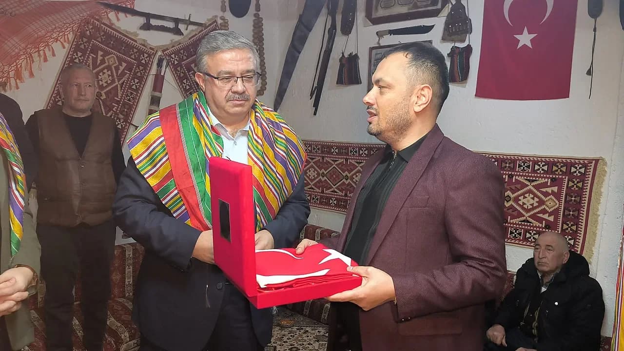 Milletvekili Yurdunuseven Yörük Obası’nda: “Bayrağımızı Daima En Yüksekte Tutacağız”