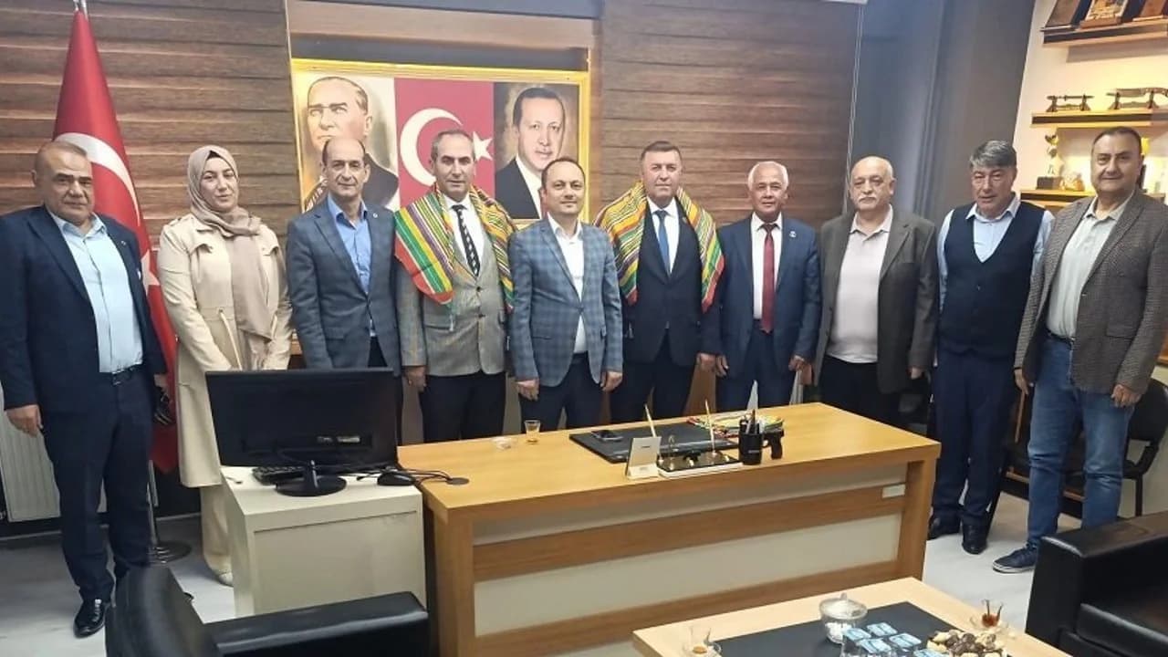 BBP Afyonkarahisar Yönetiminden Karahisar Yörükler Derneği’ne Ziyaret